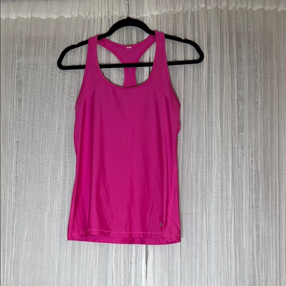 Under Armour Pink Fitted Sleeveless Tank Top